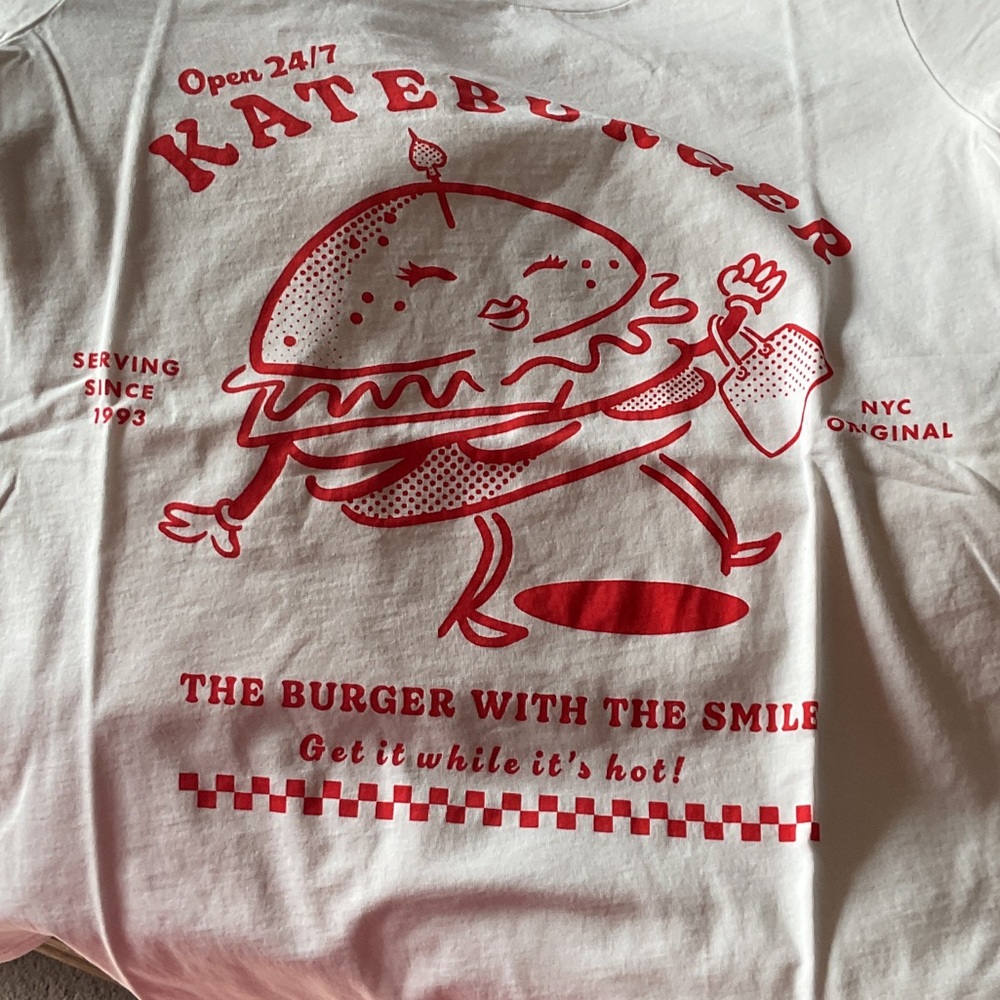 Kate ♠️ White T-Shirt with Red Burger Graphic - Size Large - Picture 2 of 5